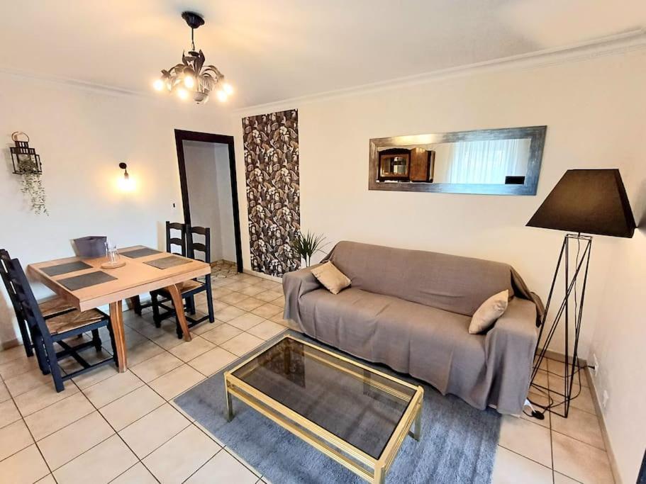 Maison De Village Avec Jardin Torpes  Luaran gambar